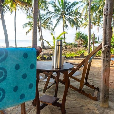 Hibiscus Beach House Pangani ภายนอก รูปภาพ