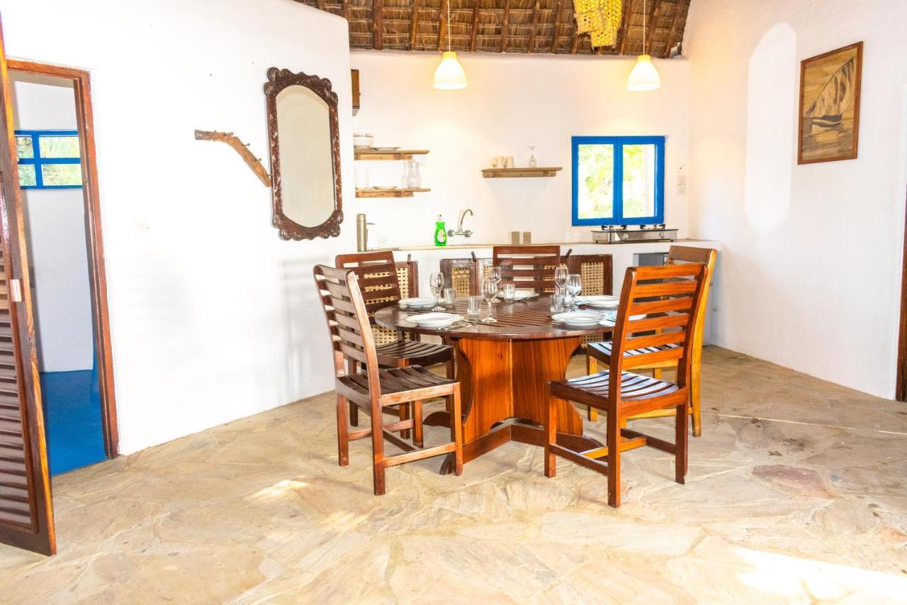 Hibiscus Beach House Pangani ภายนอก รูปภาพ